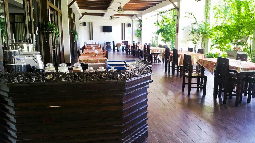 Nana Buri Hotel Chumphon Exterior photo
